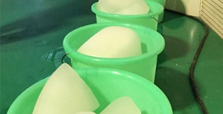 凍好的冰塊怎麽保存，西安午夜福利一区二区冰塊廠家怎麽保存不粘？